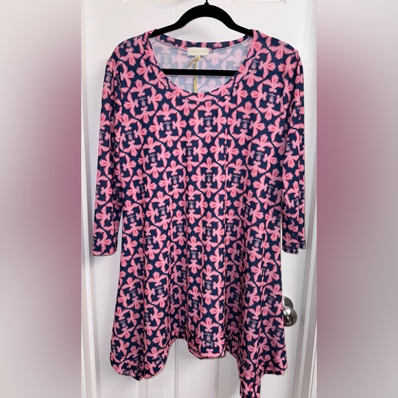 Simply Southern Sweet Damask Dress with pineapple print in Pink/Red/White/Blue - Picture 2 of 14